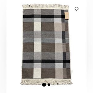 NWT Double Sided Rug 24”X 35”